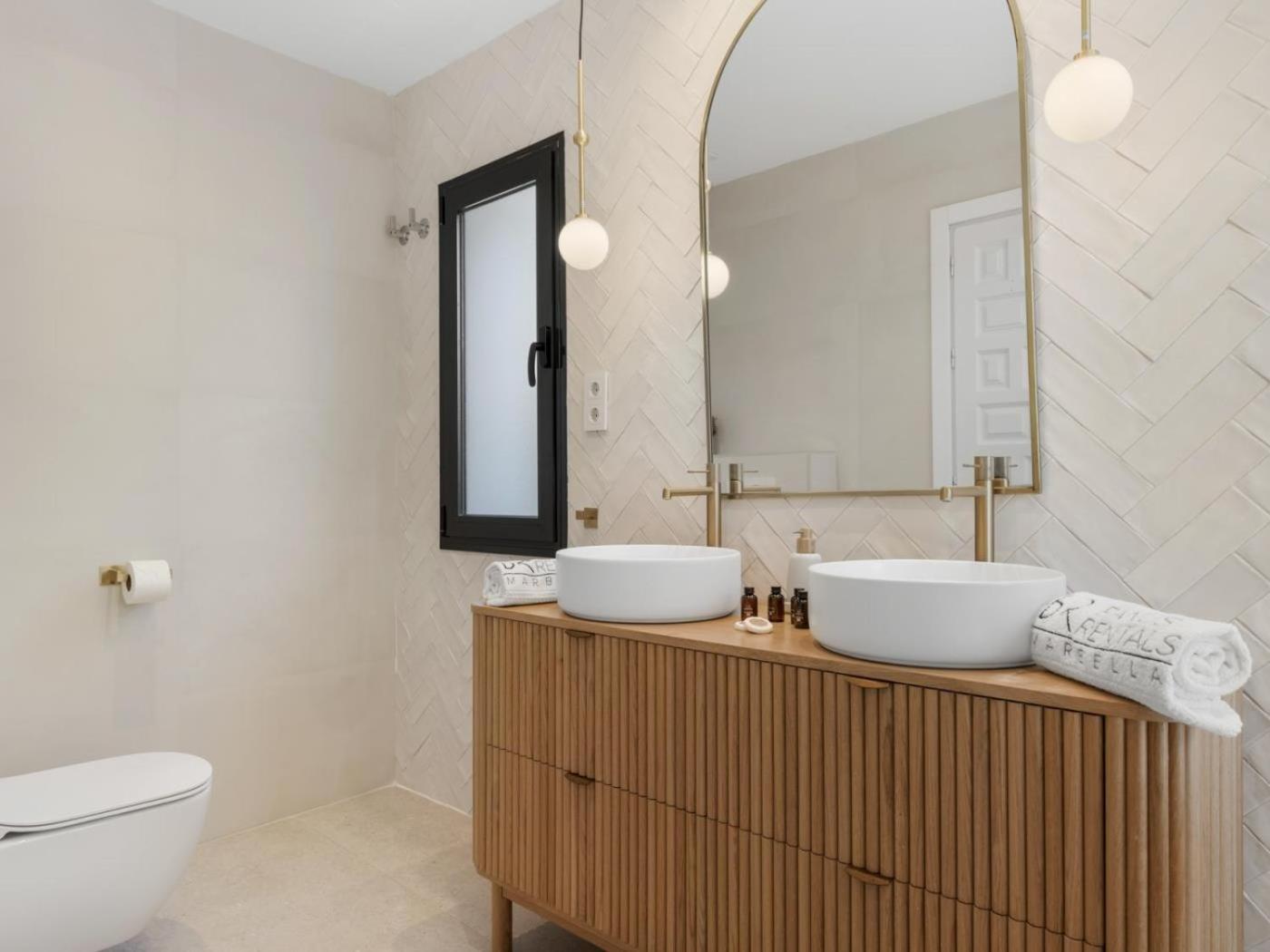 Byron, Private Pool, Walking Distance To Puerto Banus
