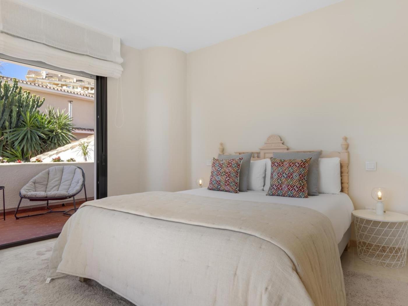 Byron, Private Pool, Walking Distance To Puerto Banus Holiday home Marbella