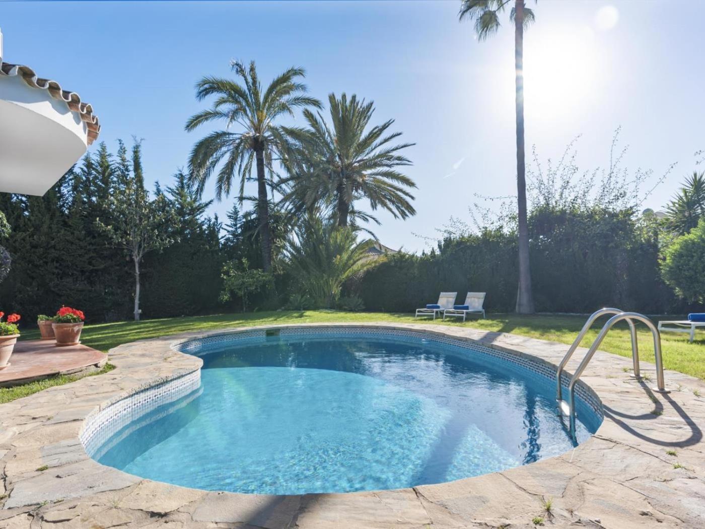 Byron, Private Pool, Walking Distance To Puerto Banus Marbella